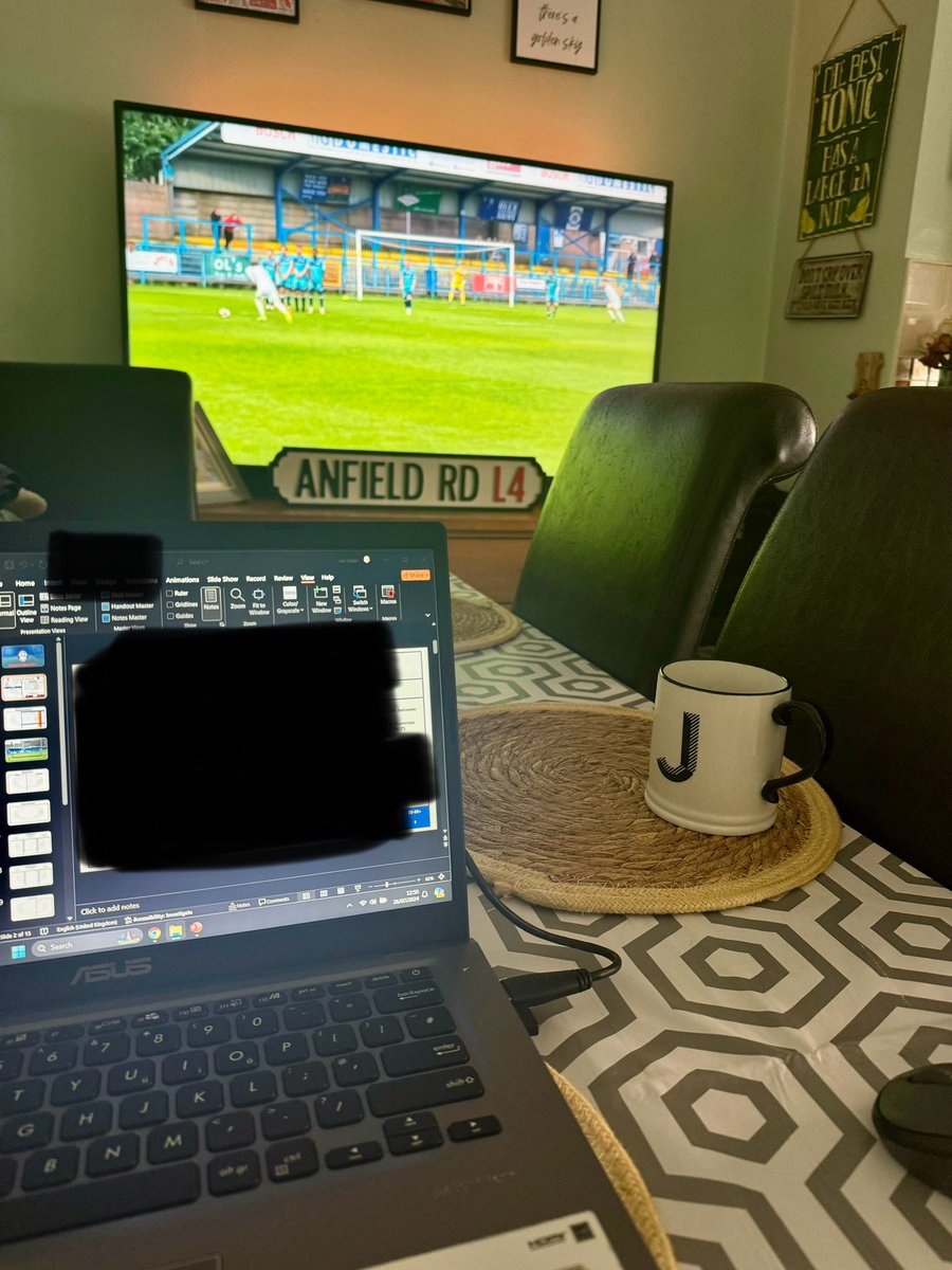 Jon_Sinker's tweet image. Football Work with some good Music on!!! 

📈📊👨🏻‍💻⚽️👀🔵

#oppositionanalysis #reportprep