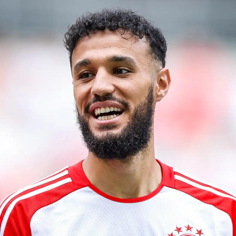 centredevils's tweet photo. 🚨🚨🌕| BREAKING: Manchester United in advanced talks to sign Noussair Mazraoui from Bayern Munich. 

FULL DETAILS HERE:
