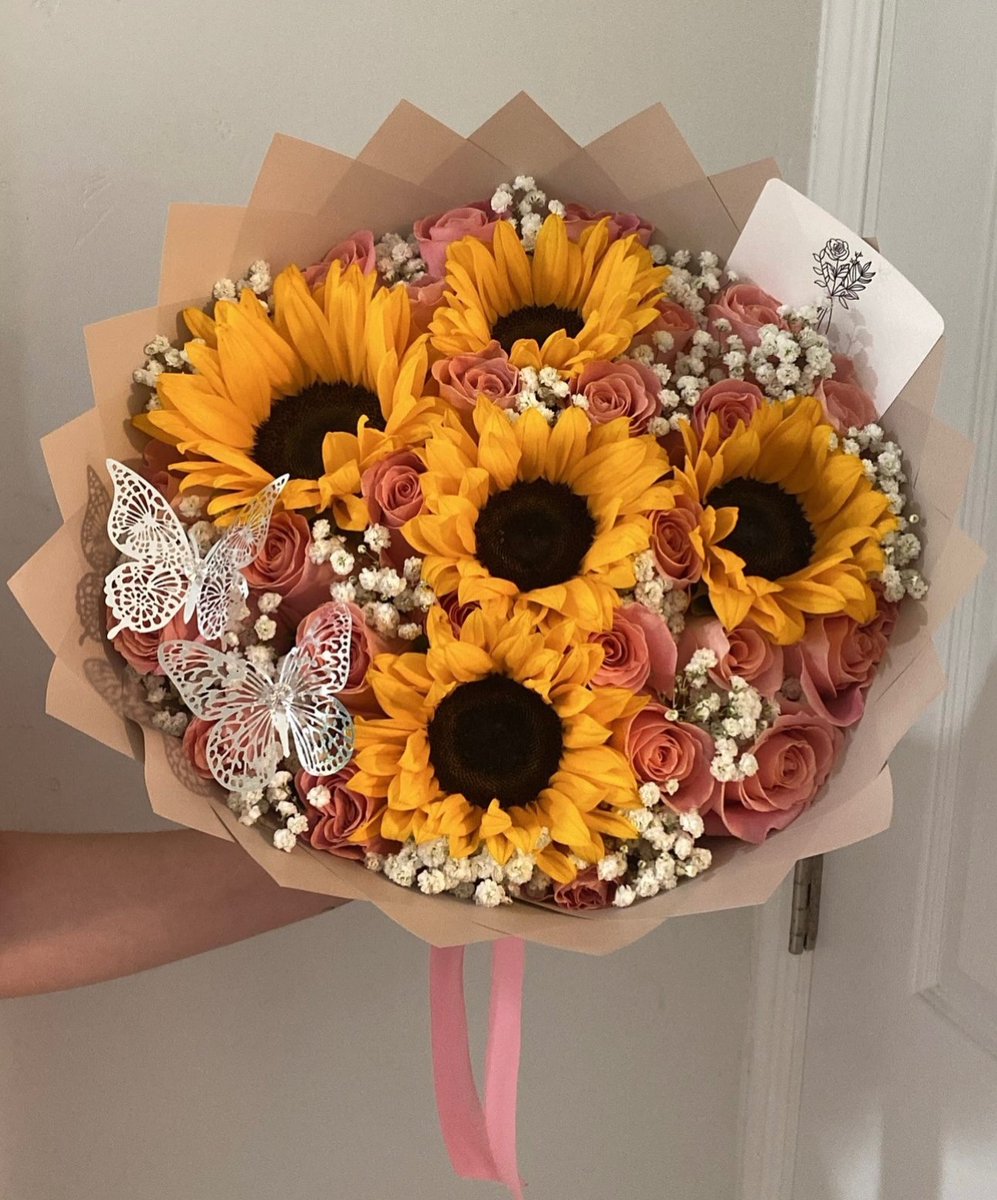 sunflowerchives's tweet photo. Radiate positivity. https://t.co/YHqkX2ThbJ