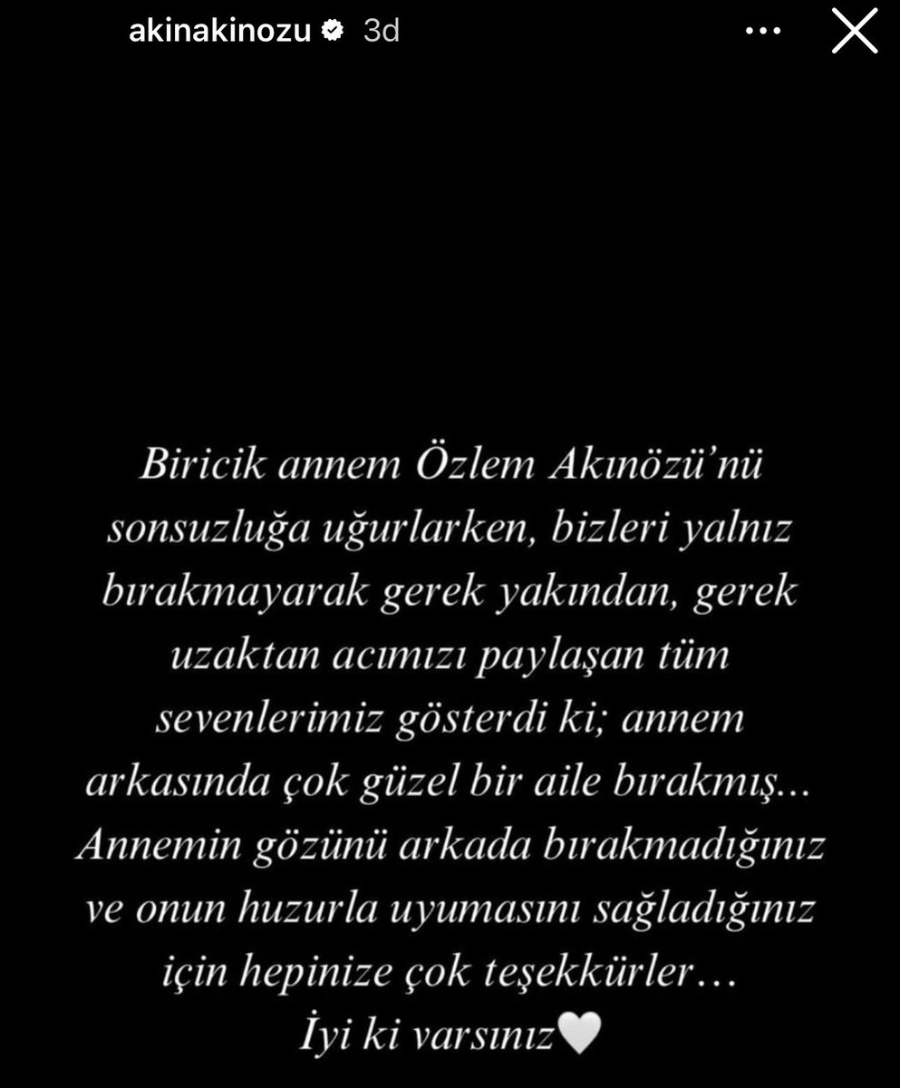 AdbaTv's tweet photo. Akın Akınözü, geçtiğimiz günlerde kaybettiği annesi Özlem Akınözü’nün ardından kendisini yalnız bırakmayanlara teşekkür etti. https://t.co/Xq5ZzAbZ5h