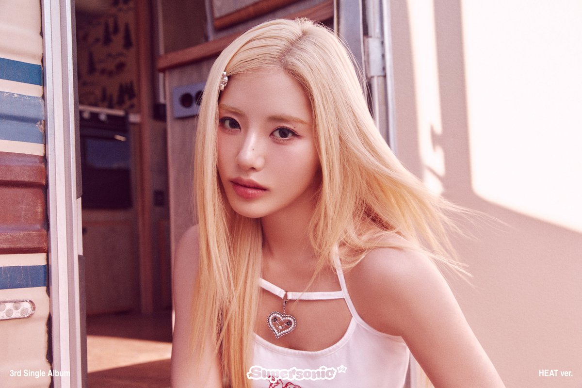 fromis_9 (프로미스나인) 3rd Single Album [Supersonic] 2024.08.12