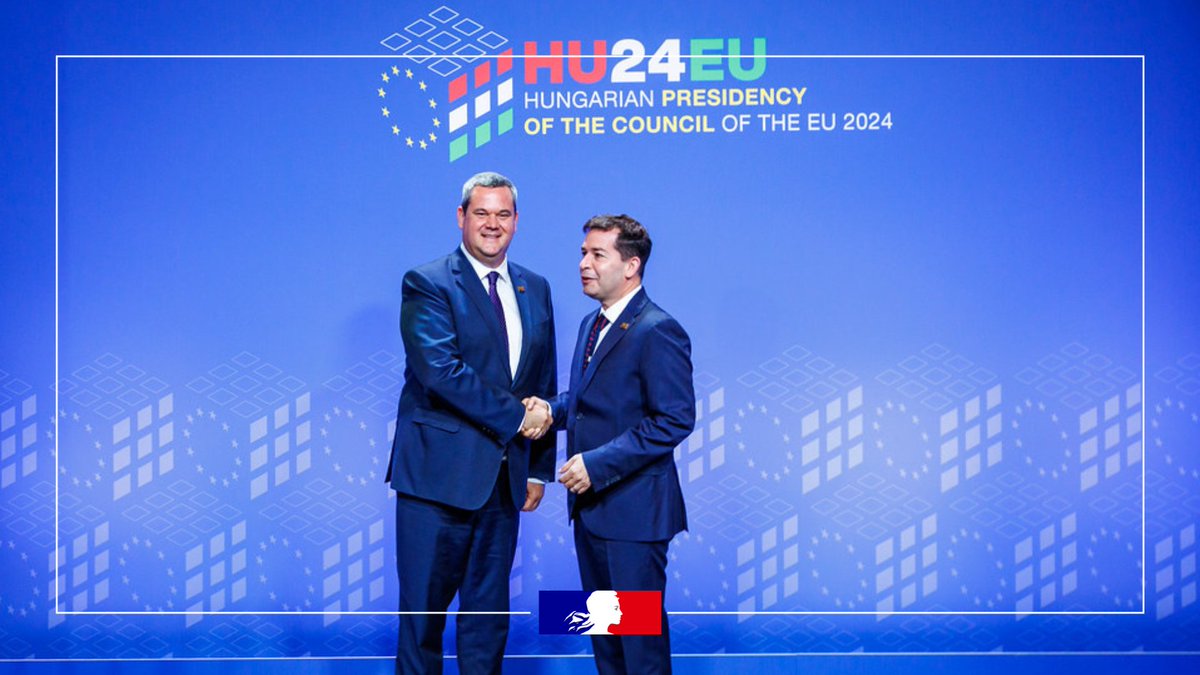 Sante_Gouv's tweet photo. #Europe|Les Etats membres se sont réunis à Budapest pour un conseil EPSCO #santé informel. Au cœur des débats:
➡les maladies cardiovasculaires
➡les dons et les transplantations d'organes
➡la mise en œuvre de l'espace européen des données de santé
👉 https://t.co/wcKtjF04a6 https://t.co/qz2TYGYlCt
