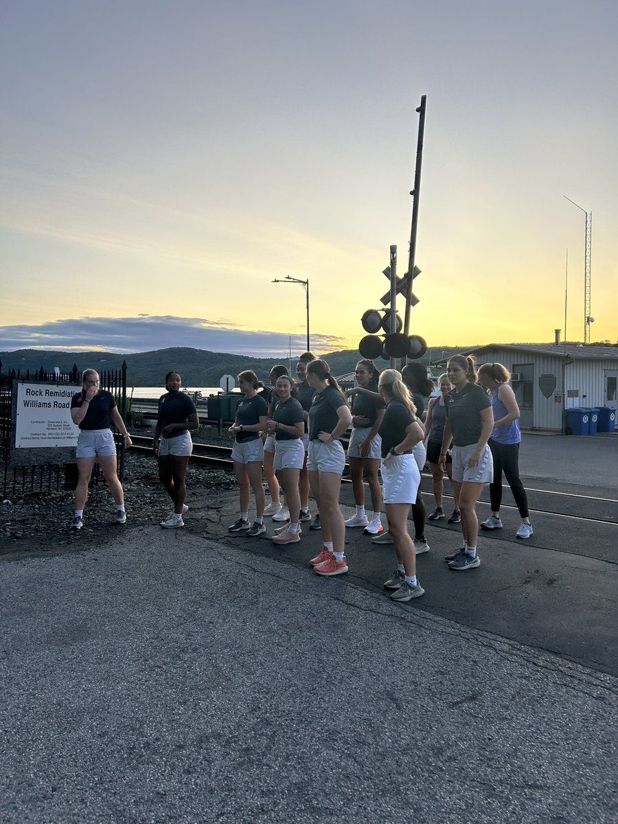 CoachTraversi's tweet image. Early morning Sea to Summit Round ✌️#nrt