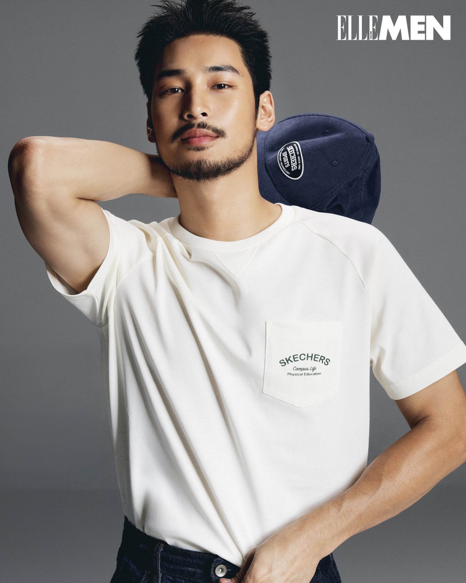 ElleMenThailand's tweet photo. #ELLEMENX ครั้งแรกของ @Nnattawin1  Skechers TH Brand Ambassador บนหน้าปกดิจิทัล กับคอลเล็กชั่น FW24 จาก #SkechersTH ถ่ายทอดเสน่ห์วัยรุ่นอเมริกันในแคมปัสยุค ‘90s อบอวลสไตล์เรโทรสปอร์ต ชวนให้นึกถึงช่วงเวลาที่หลายคนถวิลหา

#ELLEMENThailand
#ELLEMENXApo #ApoNattawin #อาโป #Skechers https://t.co/sJNLVF6nMk