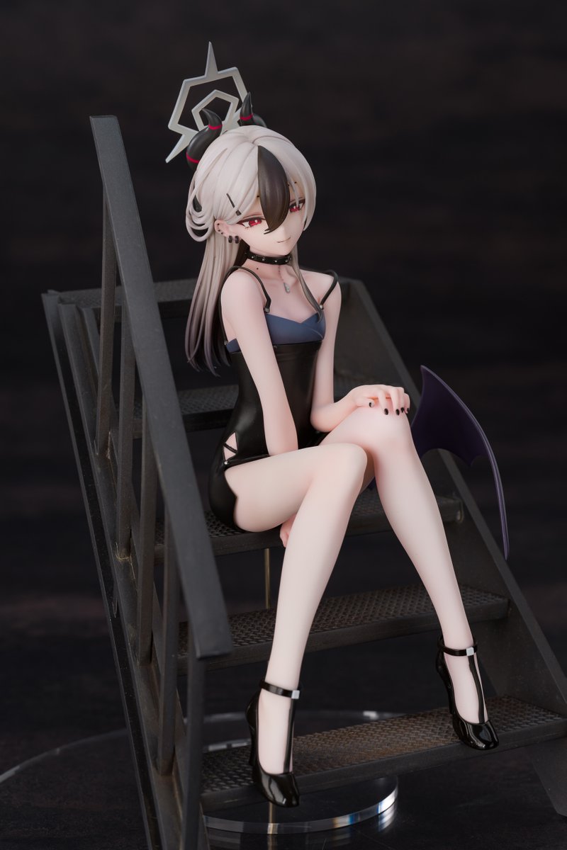 【WF2024夏】【新作】
『ブルーアーカイブ』より「カヨコ ドレスver.」
差替え詳細。笑顔と通常顔、上着を脱いだ上半身が付属。
二つの表情と胴体で数パターンの組み合わせを楽しめます。

25000円
4-11-14 アリヌとsaiの工作部屋
#WF2024S #ブルーアーカイブ
2/3
