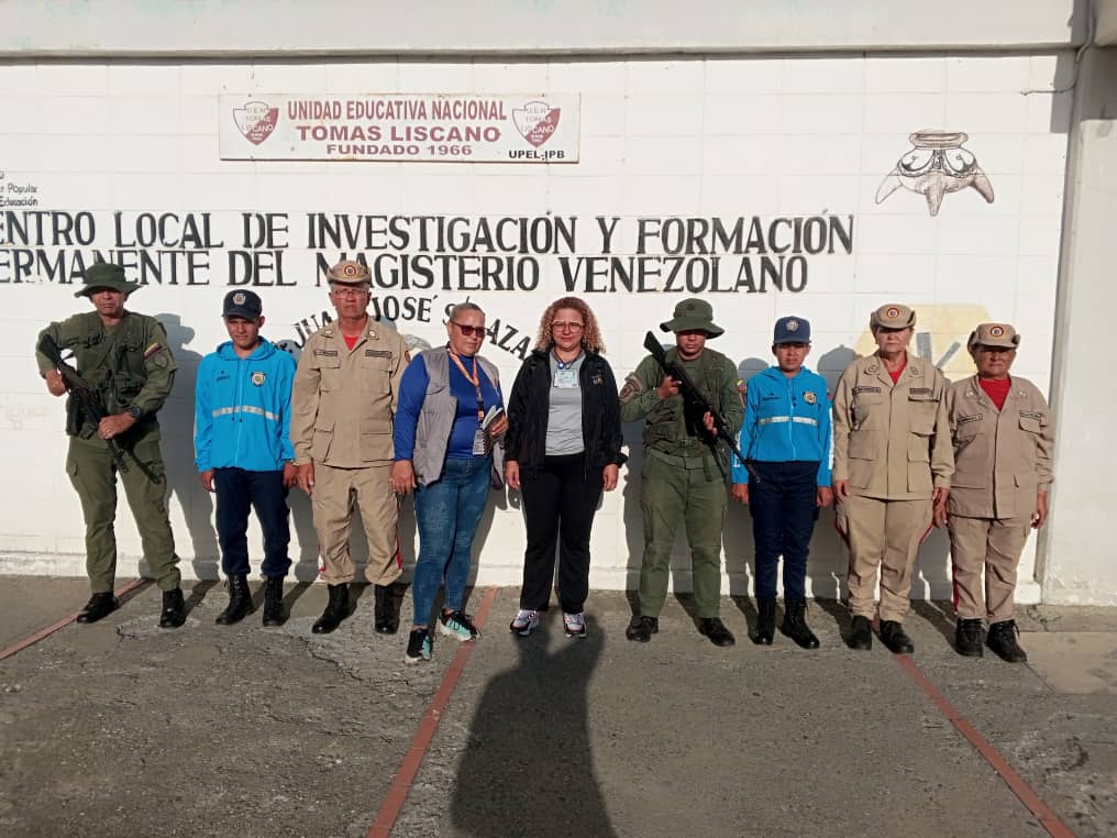 Defensoría Municipal del estado Lara, presente en uno de los centros electorales previstas para la votación presidencial 2024, e informa buena receptividad por parte del <a href="/CEOFANBVE/">CEOFANB</a> y coordinadores de Centro Electoral.