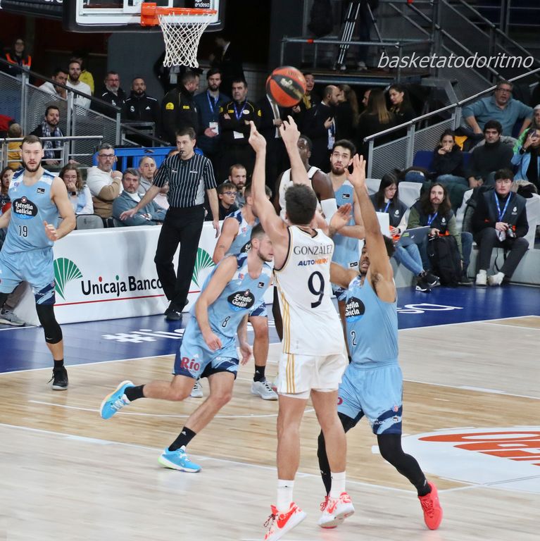 BasketatodoRitm's tweet photo. Rudy @La_SER:"El jugador q pienso q puede llegar a ser "el 'futuro yo'es Hugo González.He coincidido con él y la explosividad q tiene me recuerda mucho a mis años jóvenes.Ojala pueda hacer una carrera tan bonita como he tenido en Real Madrid y la selección.Pero sin presión, Hugo" https://t.co/wXD8Lff8DC