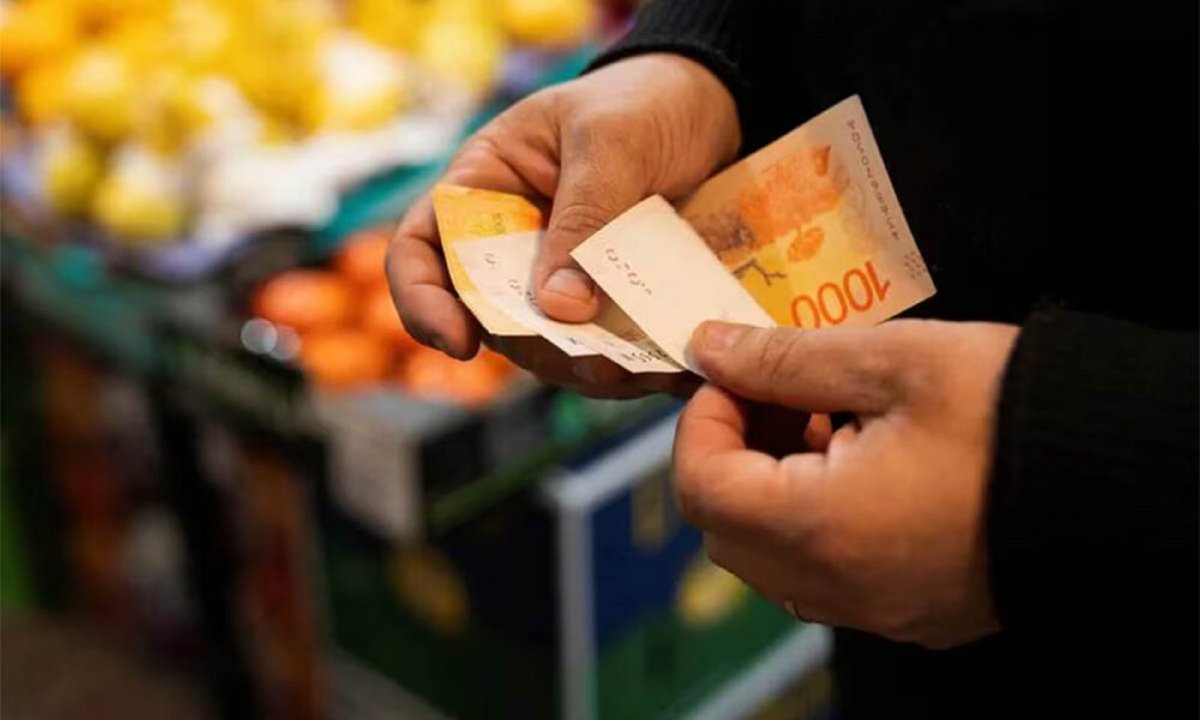 Infor_Mate's tweet photo. ➡️El Gobierno determinó por DNU en $254.000 el salario mínimo. https://t.co/sRcvykXtzN