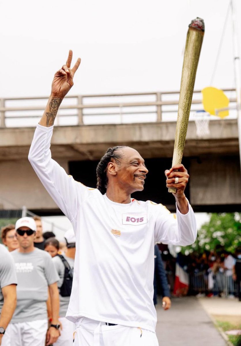 shuwritehere's tweet photo. Хтось мав це зробити✌🏻
@SnoopDogg https://t.co/UnJBOejgBx