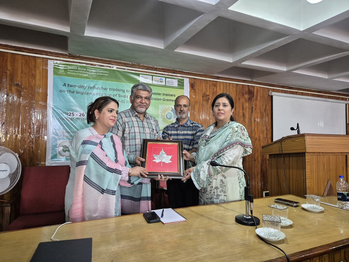 mission_sbm's tweet photo. Batch 2, Day 2: DG Rural Sanitation J&amp;K, Ms.Anoo Malhotra distributing certificates to Master Trainers at the conclusion of 2-day Refresher Training Program on SBM-G Phase II at JKIMPARD, Sgr . A step closer to a cleaner, greener J&amp;K! #SwachhBharat #SBMGPhaseII 
@listenshahid https://t.co/ieSyIUOPWt