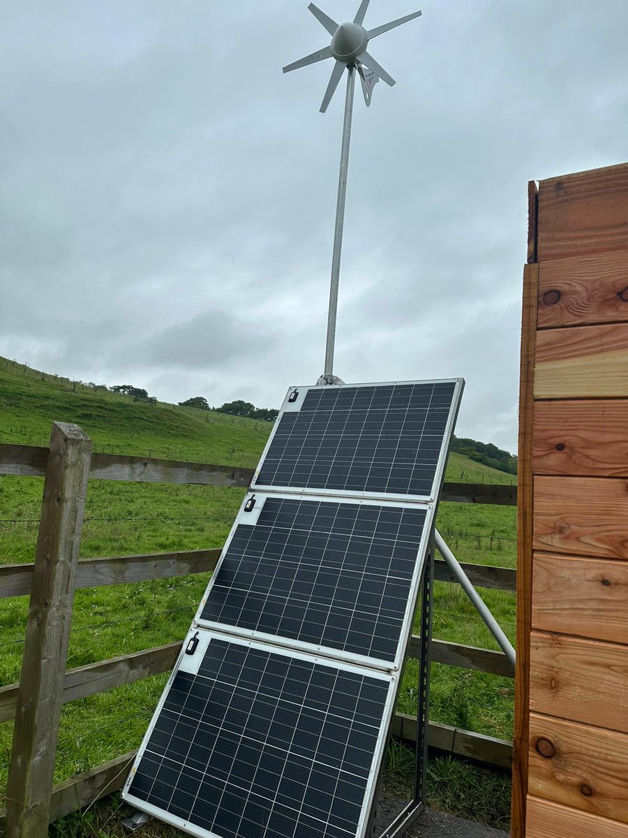 xrunnerwill's tweet image. Ending the week on a high with excellent news from the wilds of Exmoor! 

Gauge thoroughly overhauled by NIVUS UK with new microrenewables, measurement sensors and telemetry housing.  Thanks to all involved for getting this vital improvement completed