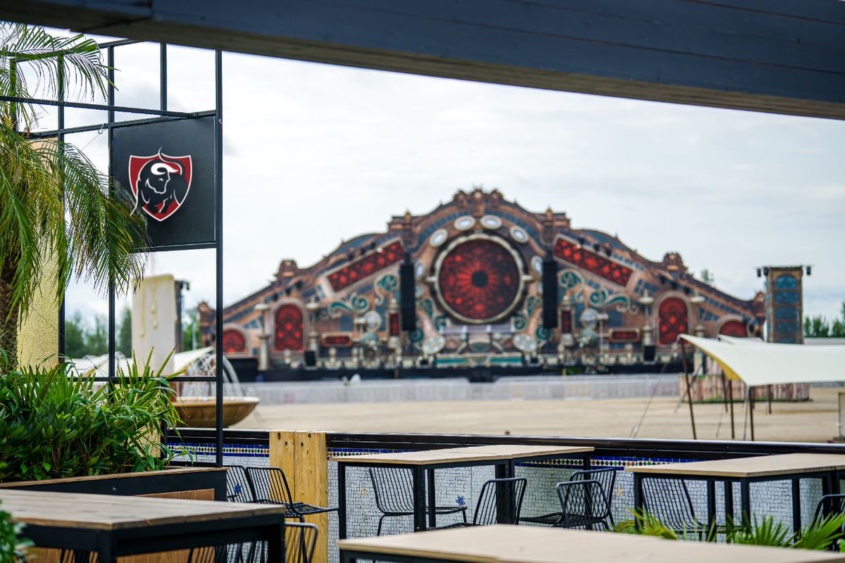 AB InBev EU (@abinbev_eu) on Twitter photo The world-famous <a href="/tomorrowland/">Tomorrowland</a> festival is underway and we're proud to be on site!
This year, we're bringing #Jupiler 0.0 on tap. Meaning 400K guests from across the world can enjoy refreshing beer with or without alcohol 🍻
#FutureWithMoreCheers #DrinkResponsibly #Tomorrowland The world-famous <a href="/tomorrowland/">Tomorrowland</a> festival is underway and we're proud to be on site!
This year, we're bringing #Jupiler 0.0 on tap. Meaning 400K guests from across the world can enjoy refreshing beer with or without alcohol 🍻
#FutureWithMoreCheers #DrinkResponsibly #Tomorrowland