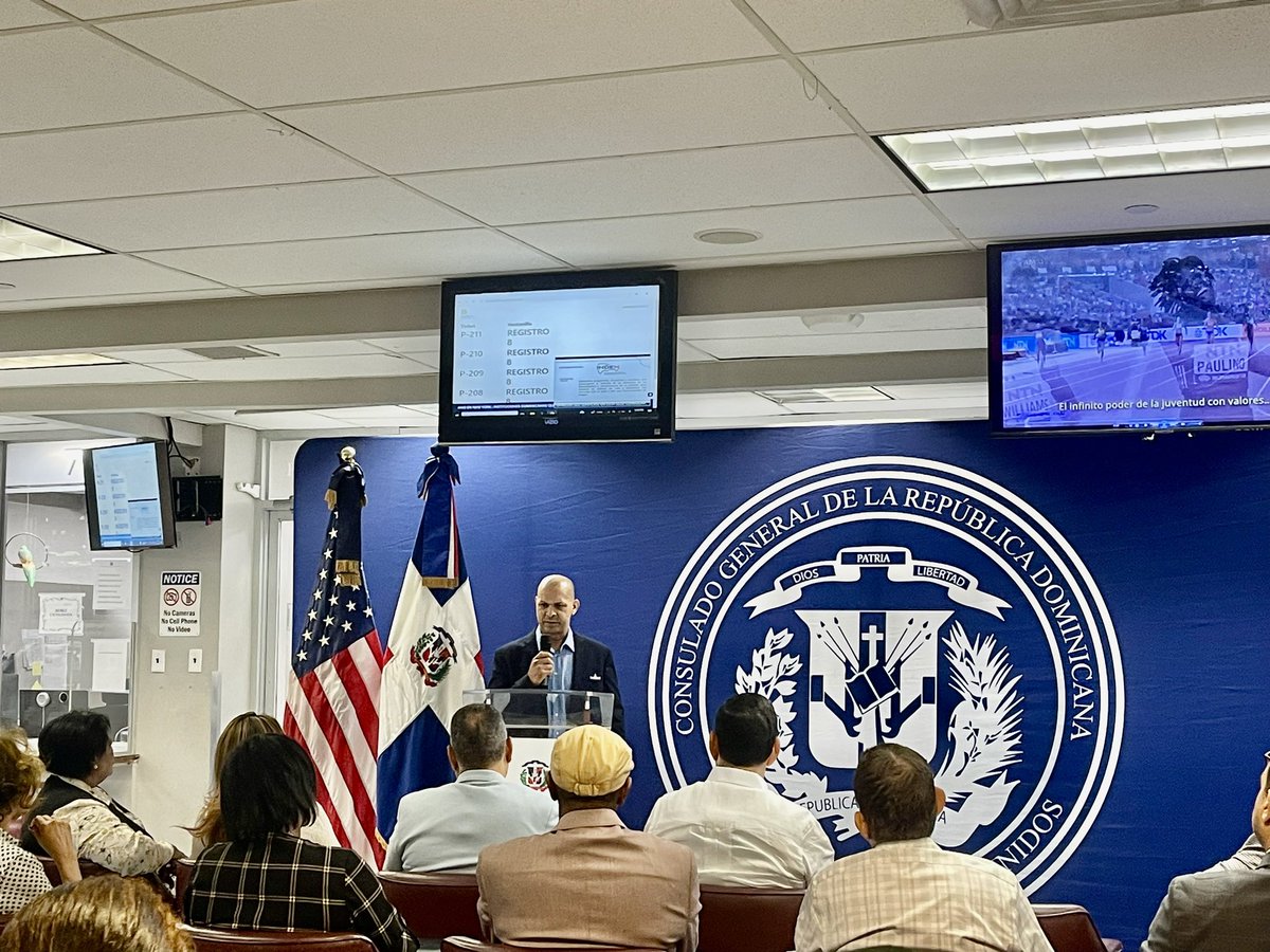 MesaEmillio1's tweet photo. Last night was a great evening for @SergeantAqGo ‘s reading at the Dominican Consulate in NY for the Spanish version of his bestselling book #americanshield #escudoamericano . Yours truly gave the intro speech in Spanish. Special thanks to the consulate for hosting. https://t.co/4DpqBOgJAO