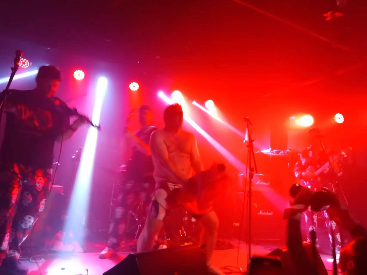 Hogchoker_band's tweet photo. Hogchoker 10th Anniversary Show. Finally posting some pics! https://t.co/WsSuOloyZV