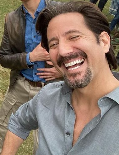 cusickgallery's tweet photo. It’s Friday! Doesn’t it feel great? 😁 #HenryIanCusick #FridayVibes #evenbetterwithhim #ouroneandonly https://t.co/zSyScxJZUM