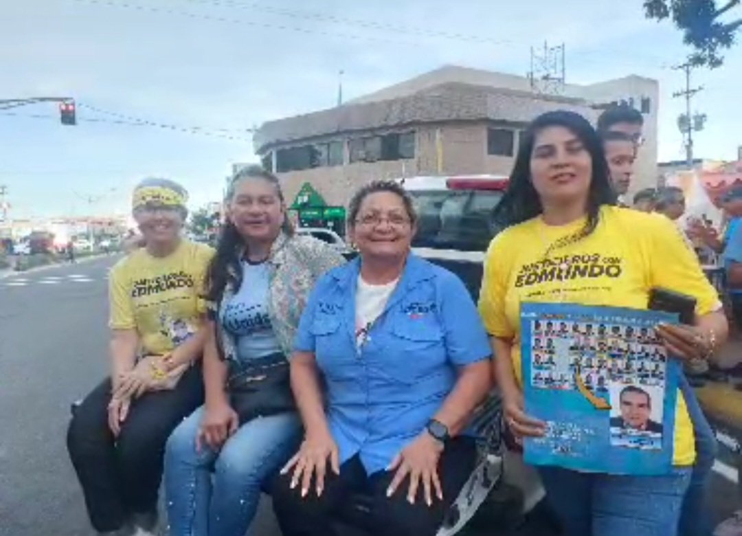 Pjfamiliarboli2's tweet photo. Hemos finalizado una campaña atípica donde se demostró la fuerza y el coraje de los venezolanos este #28Julio ¡Vamos a votar, Vamos a Ganar y Vamos a Cobrar! Con #UnidadyVoto lo lograremos! @EdmundoGU Presidente! Gracias @MariaCorinaYA por unir a 🇻🇪
@PJFamiliarNac @ActivismoPJ https://t.co/QteNGJeK4u