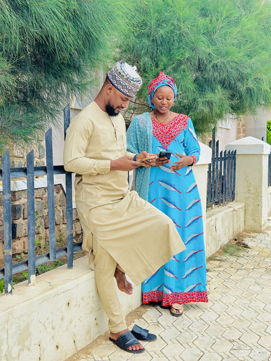 OfficialSojaboy's tweet photo. On set of FALIHA&FALISHA 🎥📹📽️
Produced by @mansurah_isah
Directed by #Isah Alolo
Cc @momee_gombe
#SOJABOY #YARIMA #PANTHER 🤴🐆 https://t.co/zdOul5mOb7