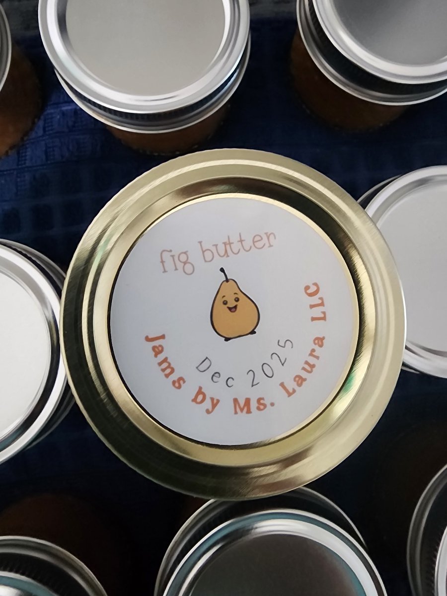 TechCoachLaura's tweet photo. Wow! Yesterday, I picked figs from under @KellamHigh's wet trees, and today I'm sampling this delicious fig butter! #iMAKEthings https://t.co/QMTVG12ZSp