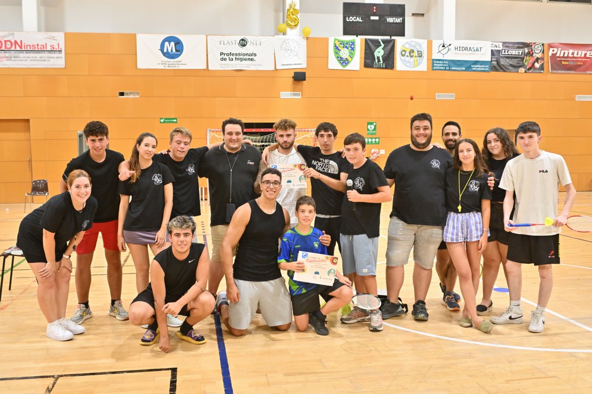 OdenaCat's tweet photo. 🏸Ahir es va disputar el 5è torneig de Bàdminton, al pavelló Poliesportiu Mestre Vila Vell d'Òdena organitzat per Gargantua Bàdminton Cup dins dels actes de la Setmana de l'Esport i Joventut 2024. https://t.co/GvQQn2vzXn