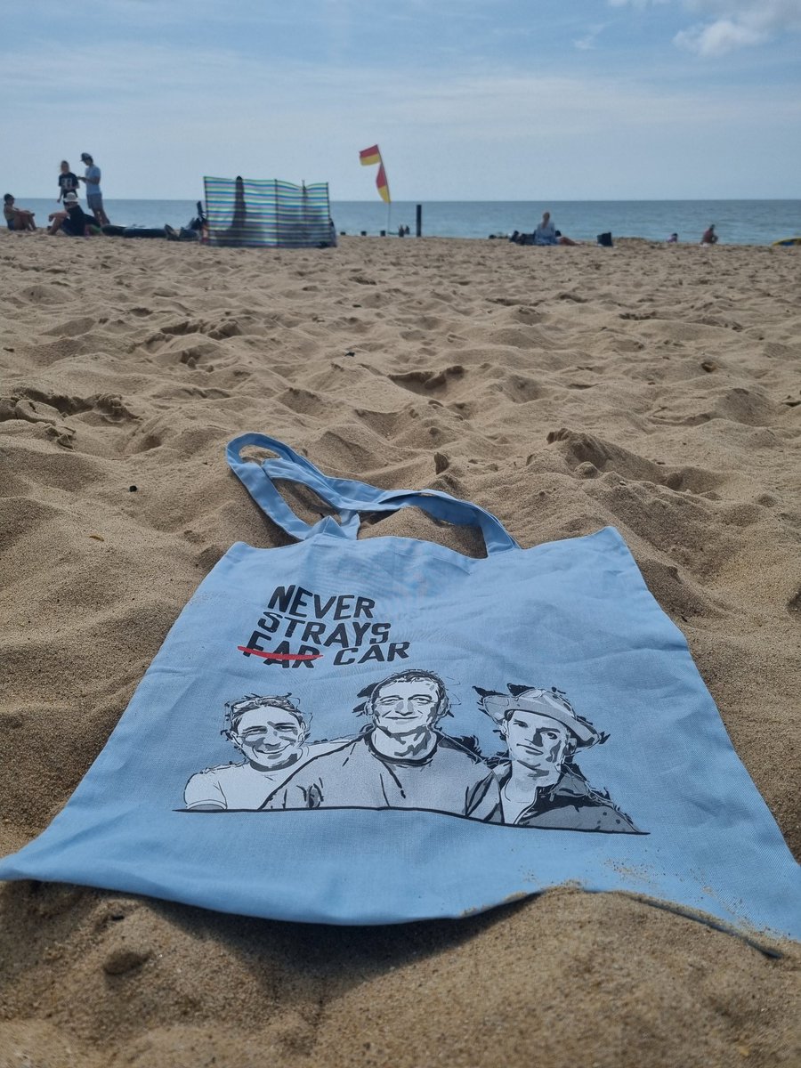 With #TdF2024  now over, time for <a href="/neverstraysfar/">Never Strays Far</a> to hit the beach #Southbourne #Bournemouth