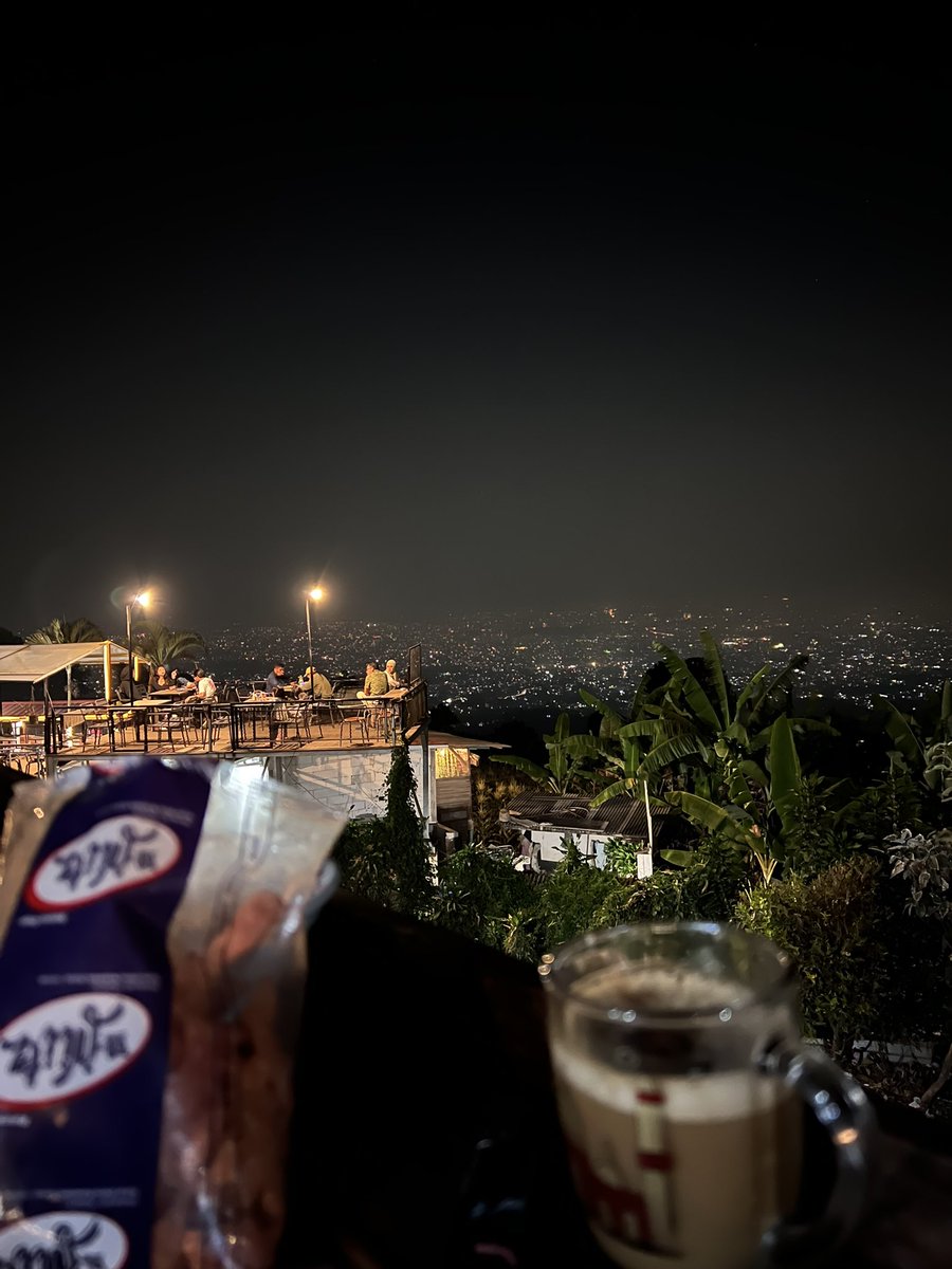 Dev_0909's tweet image. Ngadem dulu lah yakkk