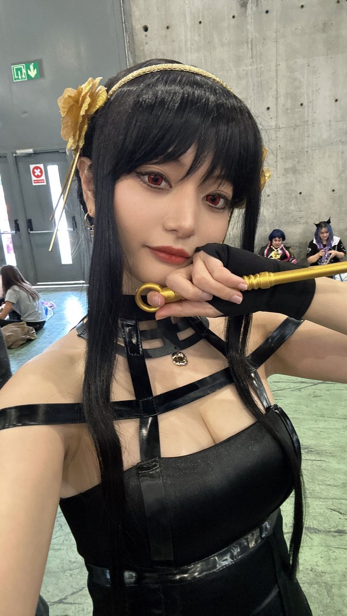 astacct's tweet photo. viola yuzu ... yor forger cosplay

more here - https://t.co/4qZWcKGE5E

#cosplaygirl #cosplay #SPYxFamily https://t.co/jyYnPH5cfQ