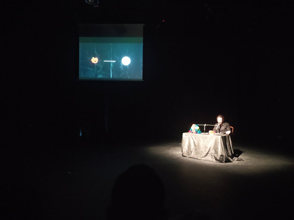 Mobinart's tweet image. من اینجاااامممم اجرای زنده استرینگ کست 💫✨⚡
@string_cast