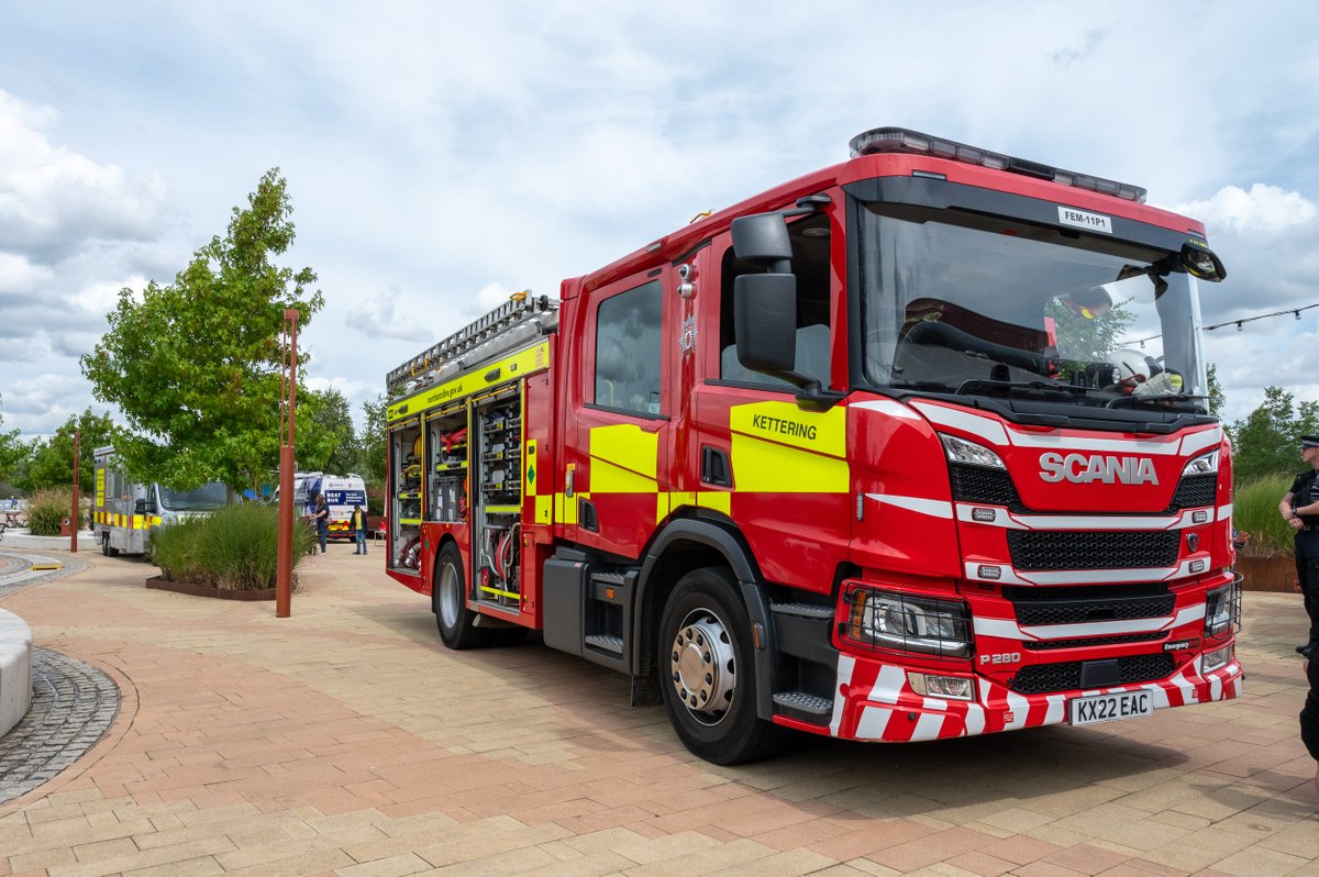 Northamptonshire Fire & Rescue (@northantsfire) on Twitter photo This afternoon we were at <a href="/RushdenLakesSC/">Rushden Lakes 🌊</a> to support the <a href="/northantspolice/">Northants Police</a> Unity Tour – wishing them well for their 220-mile charity bike ride.
While there our crew from Rushden, as well as Red Watch at Kettering, were on hand to speak to visitors about summer and water safety.
> This afternoon we were at <a href="/RushdenLakesSC/">Rushden Lakes 🌊</a> to support the <a href="/northantspolice/">Northants Police</a> Unity Tour – wishing them well for their 220-mile charity bike ride.
While there our crew from Rushden, as well as Red Watch at Kettering, were on hand to speak to visitors about summer and water safety.
>