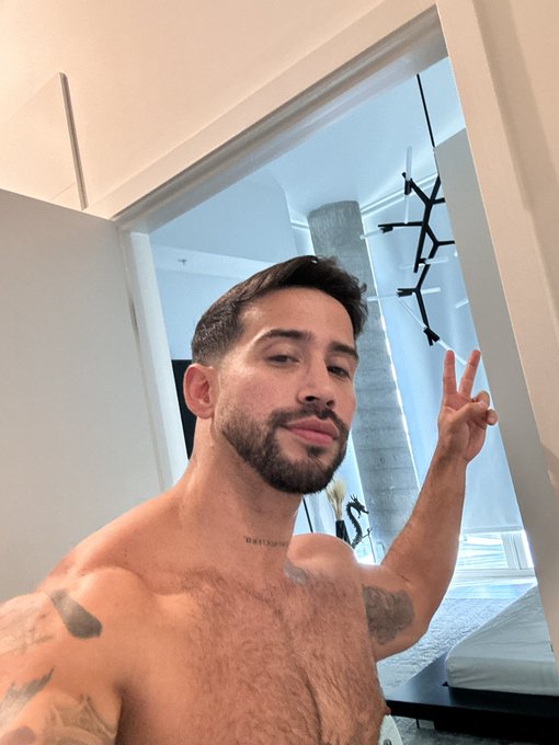 ✌? https://t.co/QNl7SNRPsn