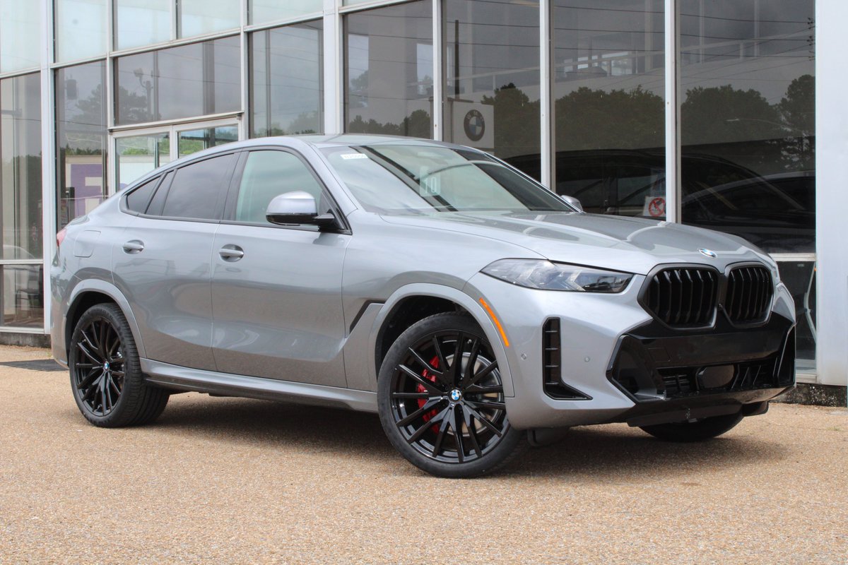 BMW_of_Meridian's tweet photo. 2025 BMW X6 xDrive40i with a stunning Tacora Red Interior and Red Brake Calipers!
It is loaded with technology including Heated, Ventilated and Massage Seats, Surround View Cameras with Automatic Parking and Remote Parking!
601-483-8131
https://t.co/5psUFrNazM https://t.co/peNTguElBr