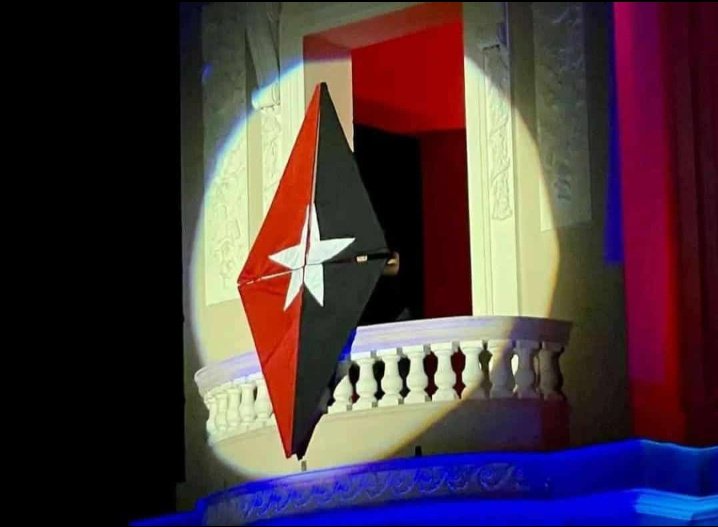 Hoy se conmemora el 71 aniversario de los asaltos a los cuarteles Moncada y Carlos M. de Céspedes, símbolos de nuestra lucha incansable por la libertad y la justicia. 

El ejemplo aquellos jóvenes nos guía en la permanente defensa de la #Revolución.

#LaHistoriaPorAsalto 🇨🇺✊🏻