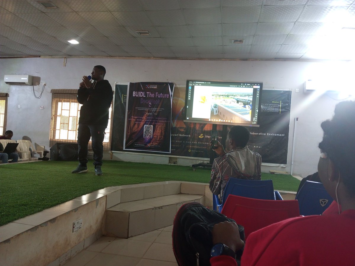 TeeGee_Nwatu's tweet photo. I was at the ICP HuB Event in UNN with @M3tering
Learnt a lot of things here and I'm glad I attended
@M3tering @icphub_ZA
#DecaHack #Hackathon #Blockchain https://t.co/pdhentlJOJ