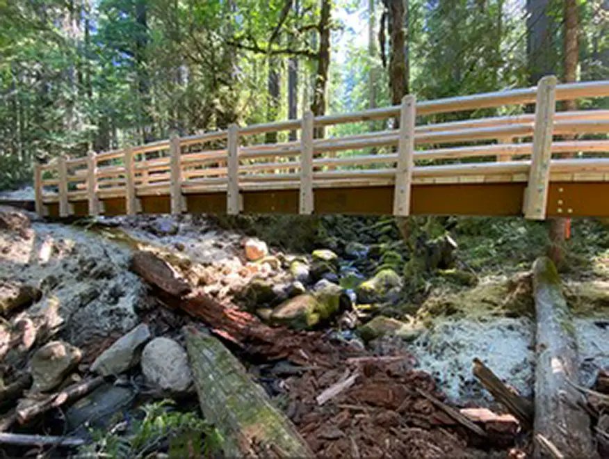westernwood_'s tweet image. WSS designed &amp;amp; fabricated this 61’ US Forest Service steel girder bridge for installation by Ridge 2 Ridge Construction. We love supporting local contractors for projects in our local forests.  Let’s do another!
#localcontractors #timberbridges #masstimber