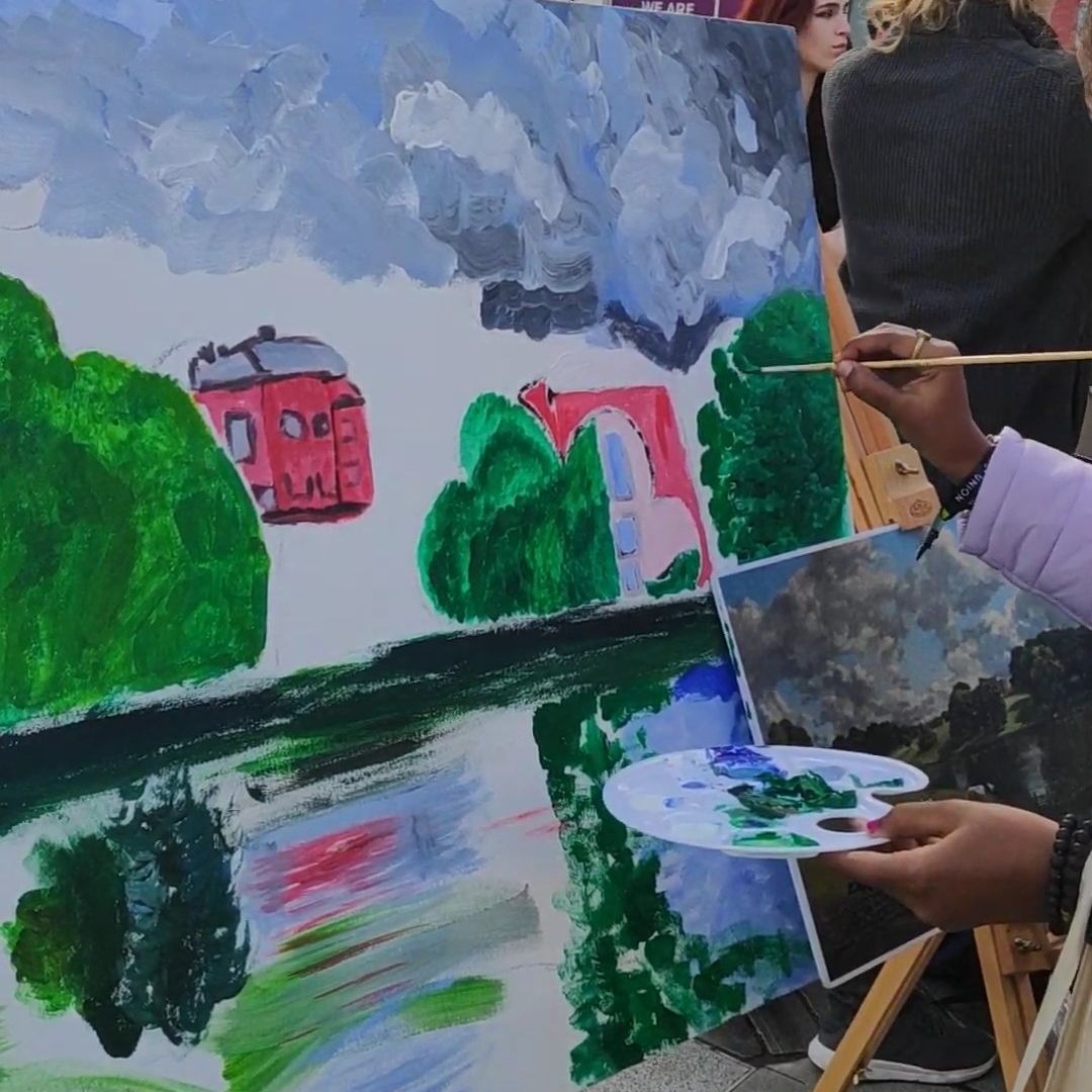 Our gallery <a href="/ArtExchangeUoE/">ArtExchange</a> invite you to join them for Art in the Park, free family-friendly workshops which will run every Saturday until 31 August, allowing visitors to get creative and enjoy the natural beauty of our Colchester home.
 
Find out more: artexchange.org.uk/art-in-the-par…