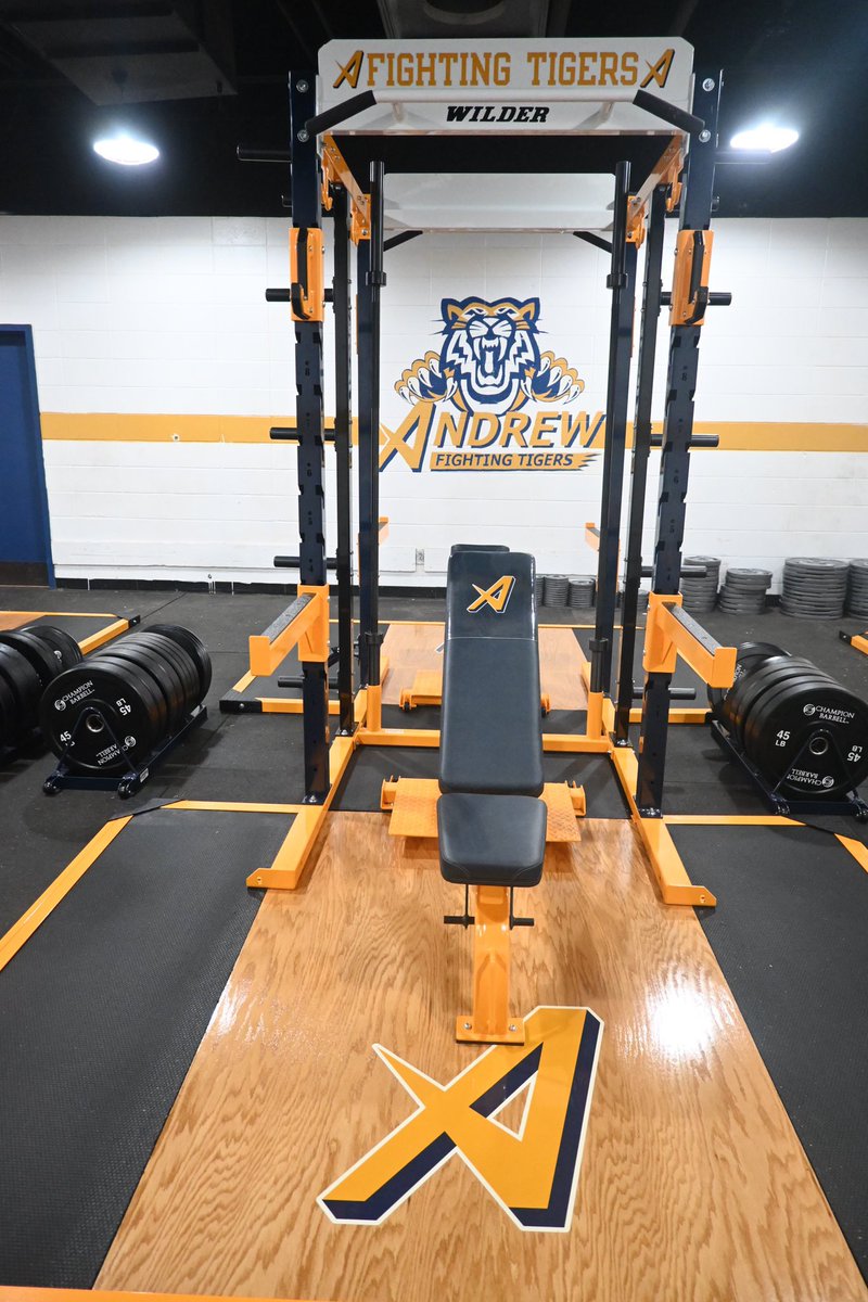 Our new weightlifting equipment is up and looking good! #AndrewMBB