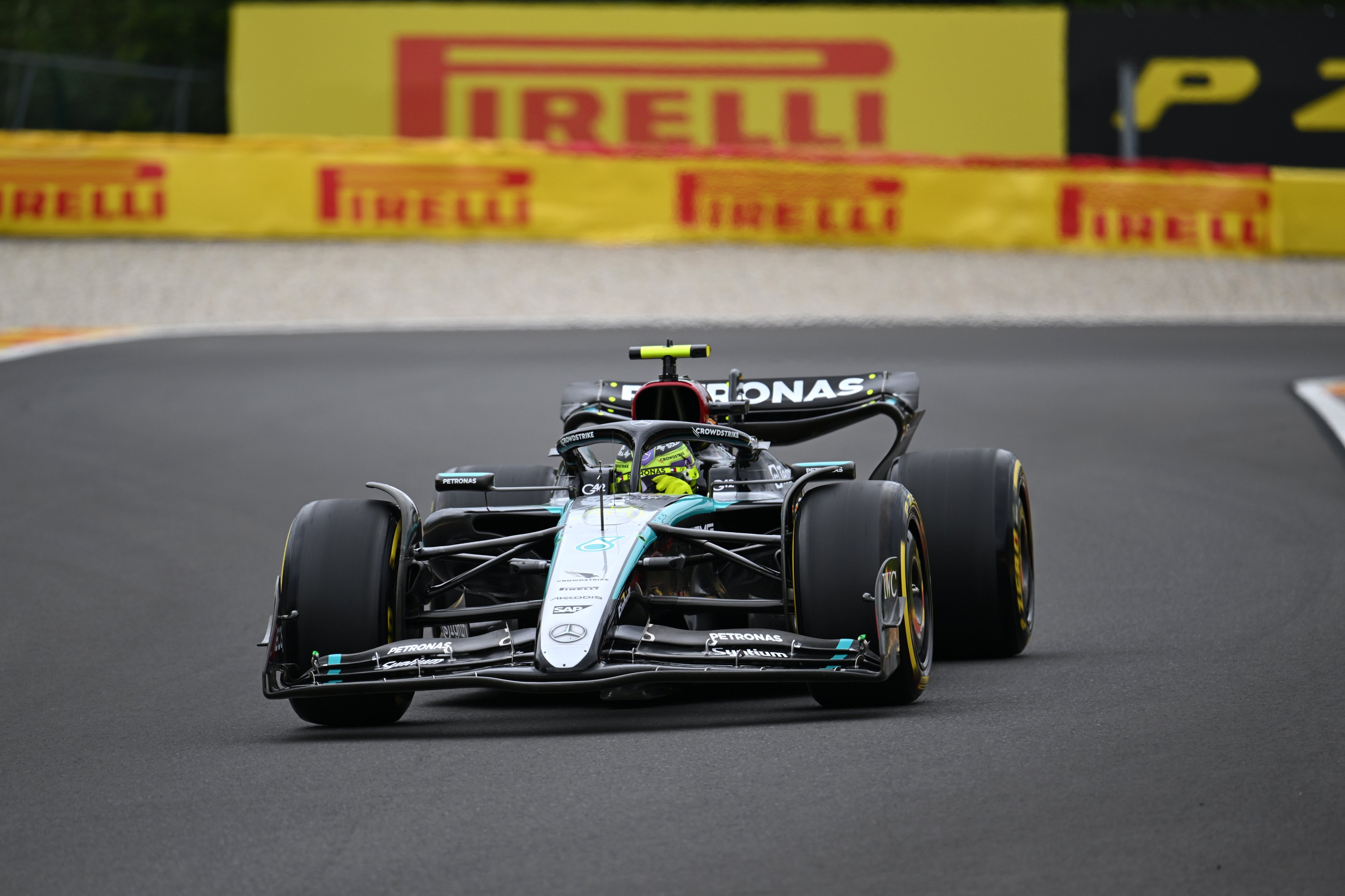 Hamilton en el Gran Premio de Bélgica. Fuente: Twitter Mercedes