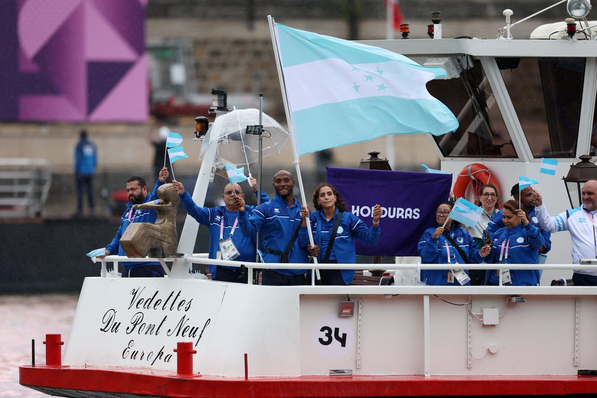 La bandera más hermosa del mundo en los Juegos Olímpicos de París. 🇭🇳❤️