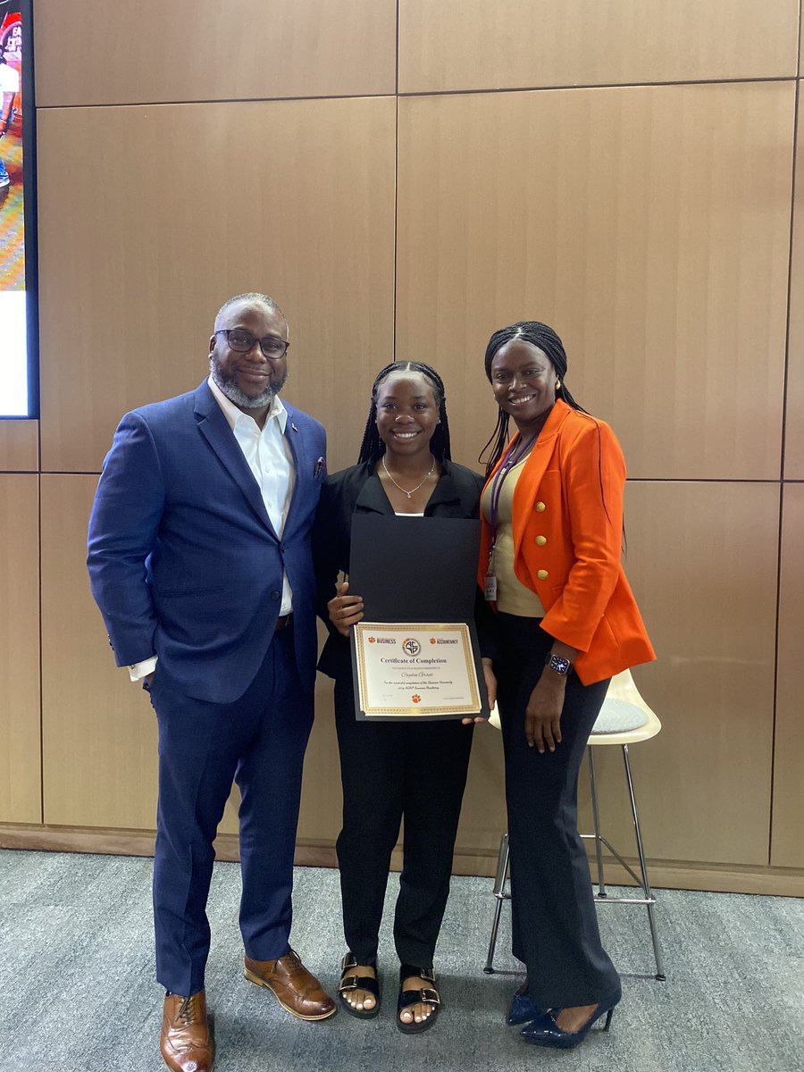 DrCarlosGrant's tweet image. Thanks @ClemsonUniv School of Accountancy for partnering with the @NABAInc to bring ACAP to SC. This experience was impactful for Cayden to be with Black professionals &amp;amp; other underrepresented minority groups in the fields of accounting, finance and business.
#TeamGrant #NABA