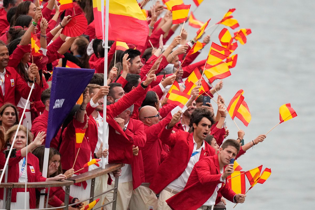 ORGULLO

¡Vamos a por todas!

#TeamEspaña🇪🇸 
#Paris2024 
#CeremoniaDeApertura
