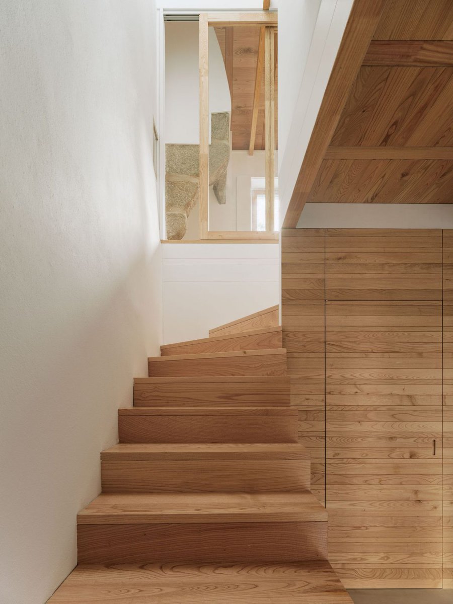 CASA BASQUIÑOS👉 ow.ly/on2l50QsPHy

Arquitectura: Arrokabe Arquitectos 📸 Luis Díaz Díaz
#Arquitectura #Arquitecturademadera #MaderayConstrucción