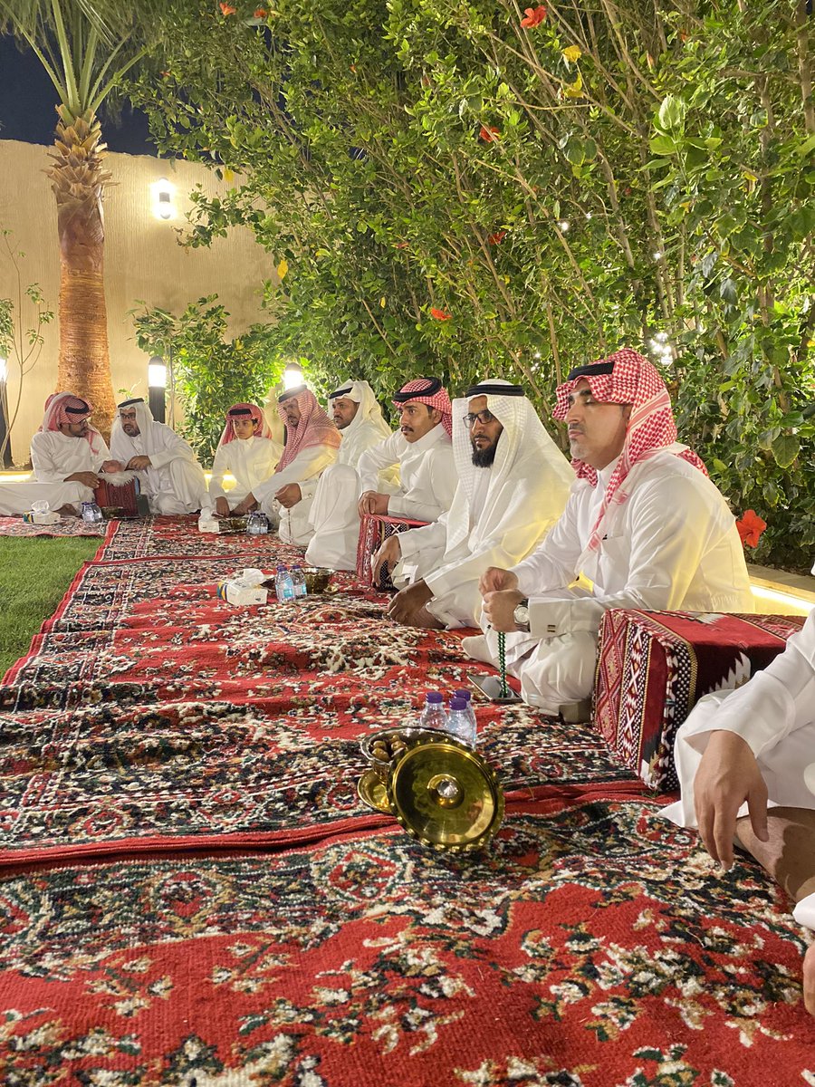 AL___WAALAN's tweet photo. أسرة آل وعلان ناهس 

في ضيافة سعادة اللواء عبدالله بن عايض آل عويضة https://t.co/NdfDaMbCzm