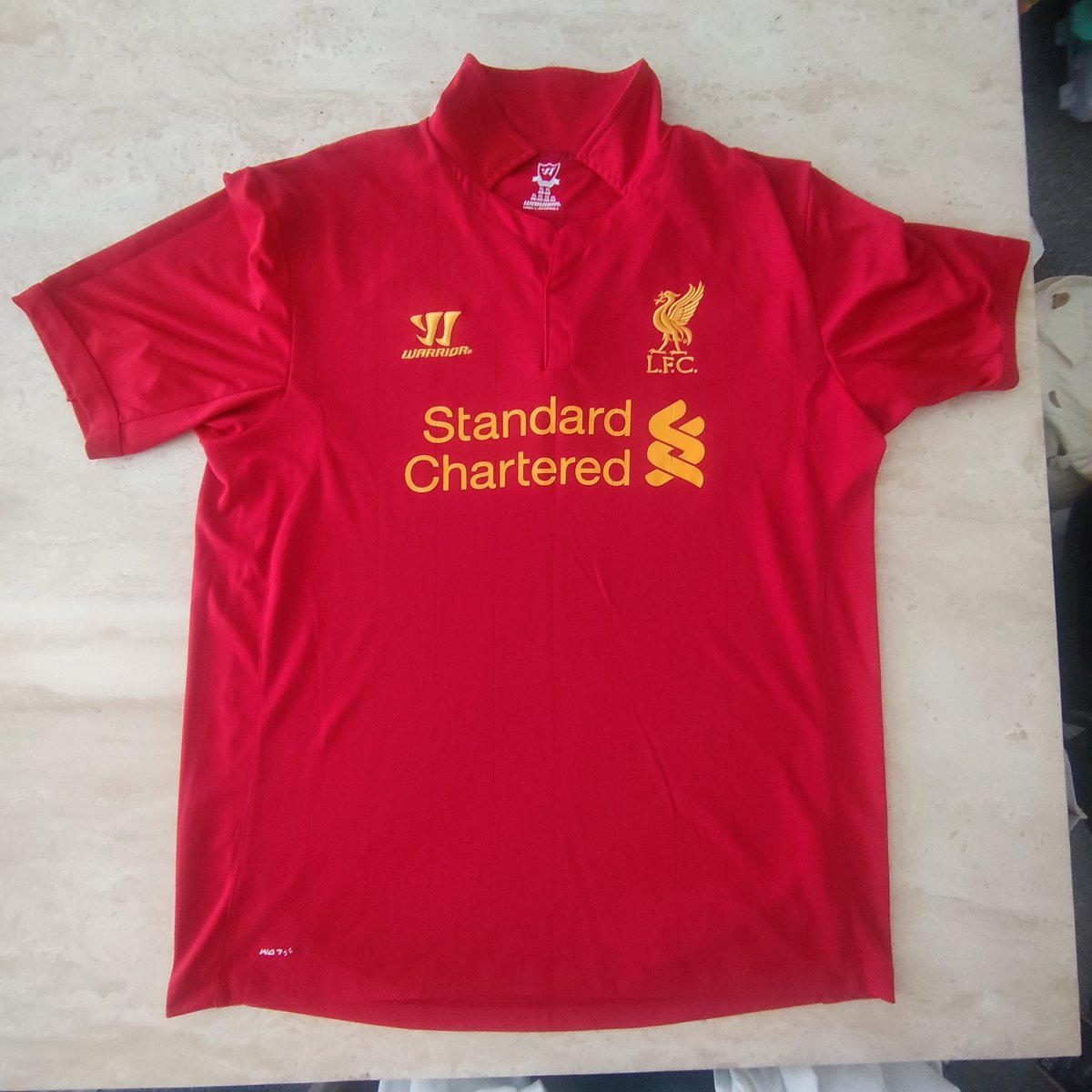 AdrianT90's tweet photo. @shirt_x 3 x Liverpool Shirts size XL

2013/14 in excellent condition - £25
2012/13 in very good condition, wear to the warriortech print bottom right of shirt, slight cracking to sponsor - £20
2015/16 in excellent condition - £25

Includes UK postage

£55 takes the lot. https://t.co/BUE1sWkPw2