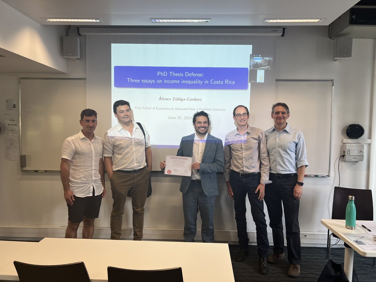 alvarozc's tweet image. 🤓I defended my PhD thesis one month ago!🎉  

🙏🏽Thanks to my supervisor, A. Reshef; committee members, D. Margolis &amp;amp; @PikettyWIL; referees @m_bombardini &amp;amp; N. Yuchtman; and external jury members, @OlleFolke &amp;amp; @sguriev.

🫶🏽I would not have done it without my family and friends.🫶🏽