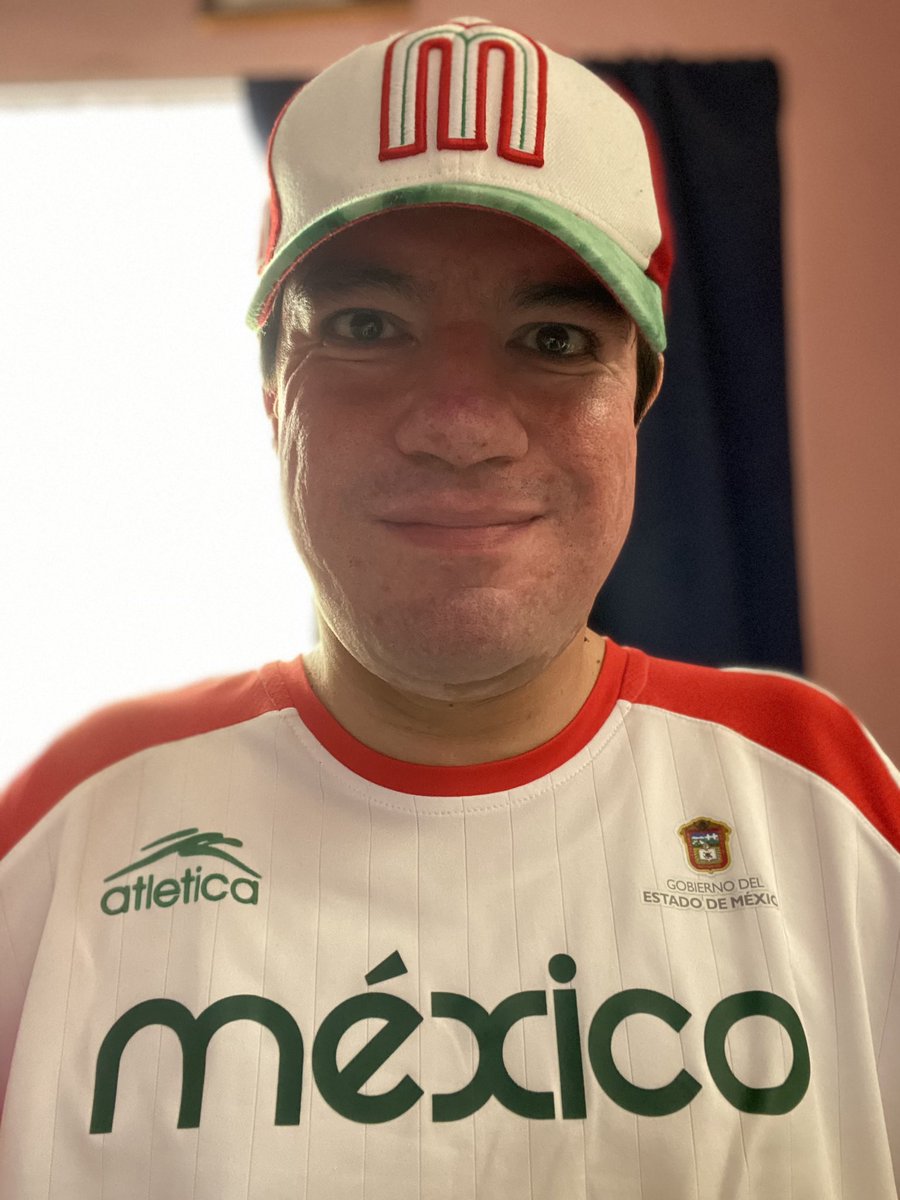 Aquí esperando a que salga #mexico🇲🇽 en la inauguración de los #juegosolimpicos de #paris2024