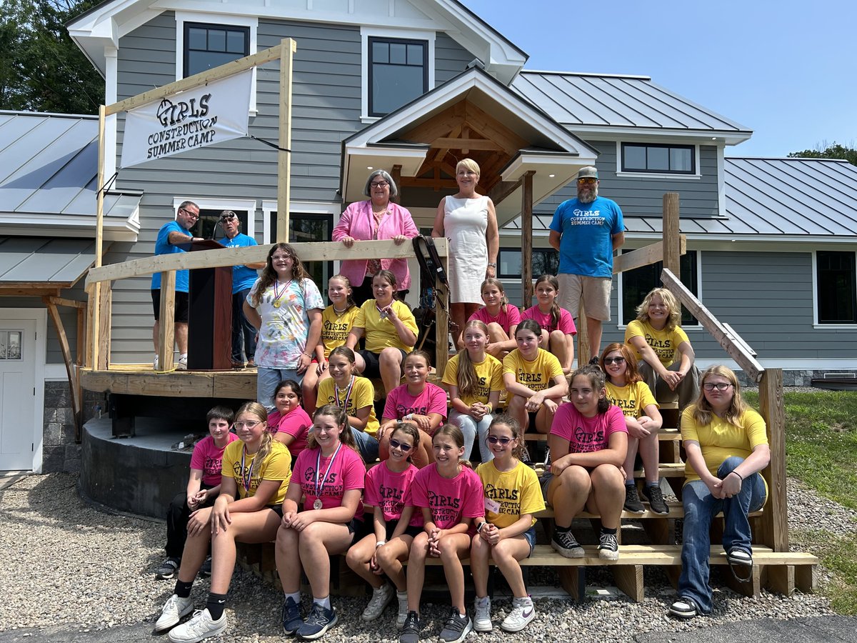 Mission Accomplished - Empowering Middle Girls through Construction Summer Camp
“Your next job is to dream big and keep trying new things. You can do anything,” said Dr. Turina Parker. Learn how many partners came together for this exciting opportunity: wswheboces.org/apps/news/arti…