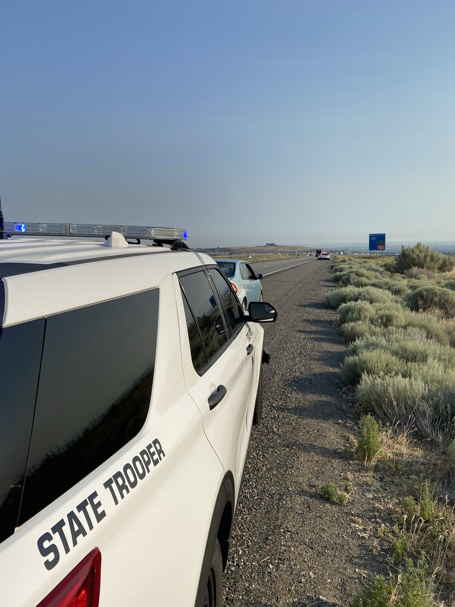 wspd3pio's tweet image. #WaterFolliesWeekend 

We are off to the races… literally 

WSP troopers are working with our airplane on I-82 just south of Kennewick.  We already have three cars stopped at over 100 mph and it’s not even 8am. 

#NotAcceptable