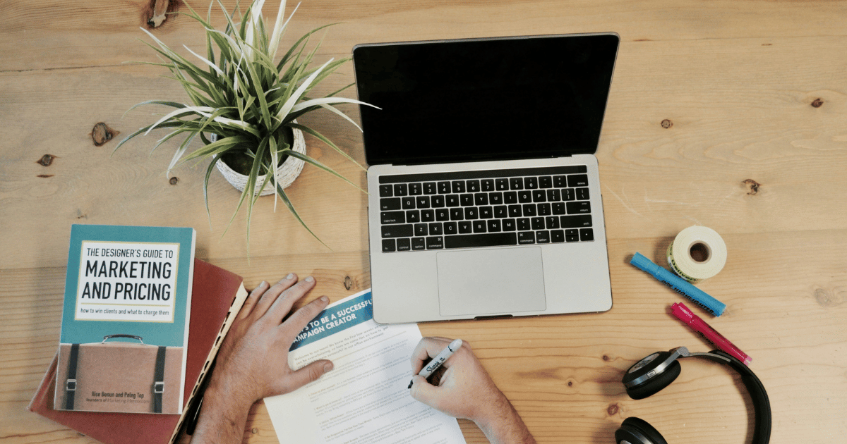 As a #smallbusiness owner, your strongest marketing asset is your story — and content marketing can help you tell it. 

Here are 4 content marketing strategies you can try to grow your loyal customer base ➡️ hubs.la/Q02DDtll0