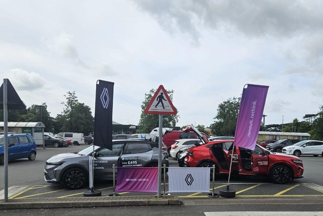 The new Scenic E-Tech 100% electric and the new Rafale E-Tech full hybrid on display at Morrisons Carmarthen today 😊🚗⚡️