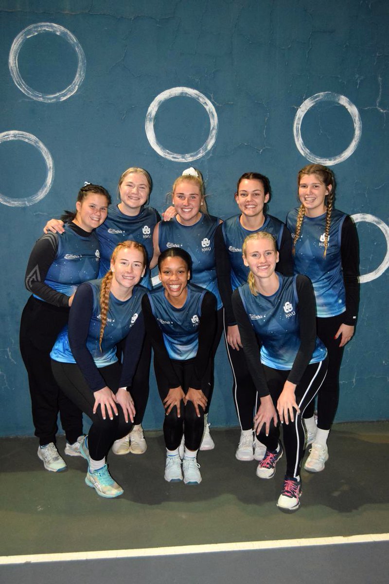 TrixieDames's tweet photo. 𝑵𝒆𝒕𝒃𝒂𝒍𝒍 
Our second netball team had the honour of advancing all the way to the netball finals, where they rose above the rest to become the B-league champions🏆.

Ons 2de span het 14-11 gewen teen VMN🥇.
✨Trix Trix Bellatrix 💫
#mynwu #NWU #trixtrix #bellatrixdaghuis https://t.co/QgdoQ0X3IM