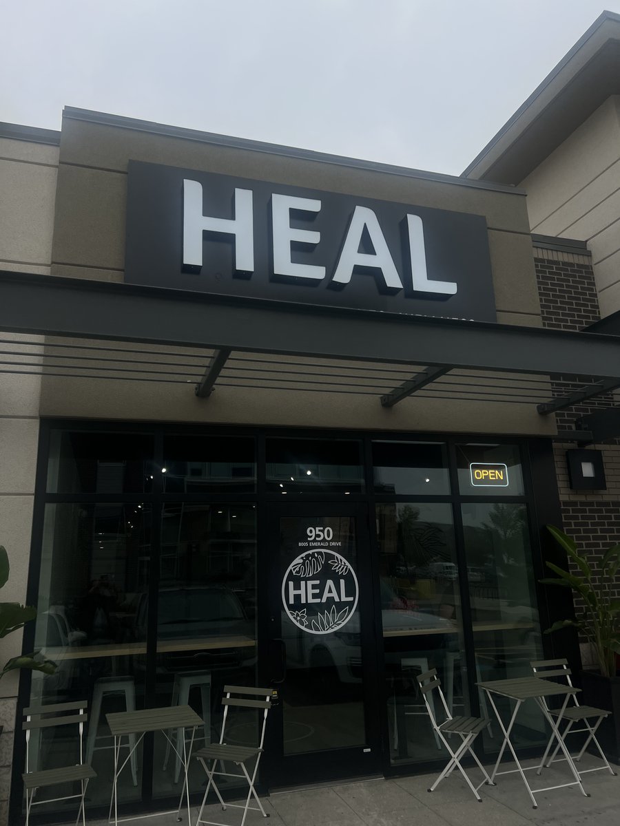 Discover your perfect summer treat at the newly opened Heal Wellness! Offering acai bowls and smoothies made with the freshest, healthiest ingredients, Heal Wellness is the perfect spot to keep you energized all day long! Enjoy the best of healthy living located in Emerald Hills.